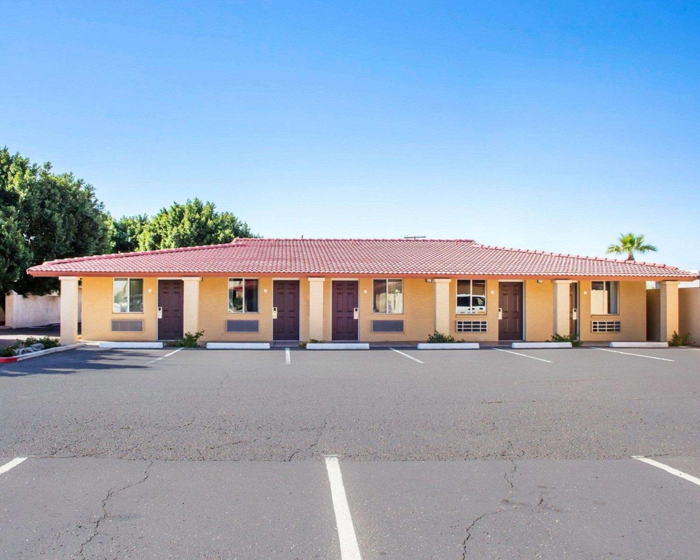 Rodeway Inn Old Town Scottsdale Bagian luar foto