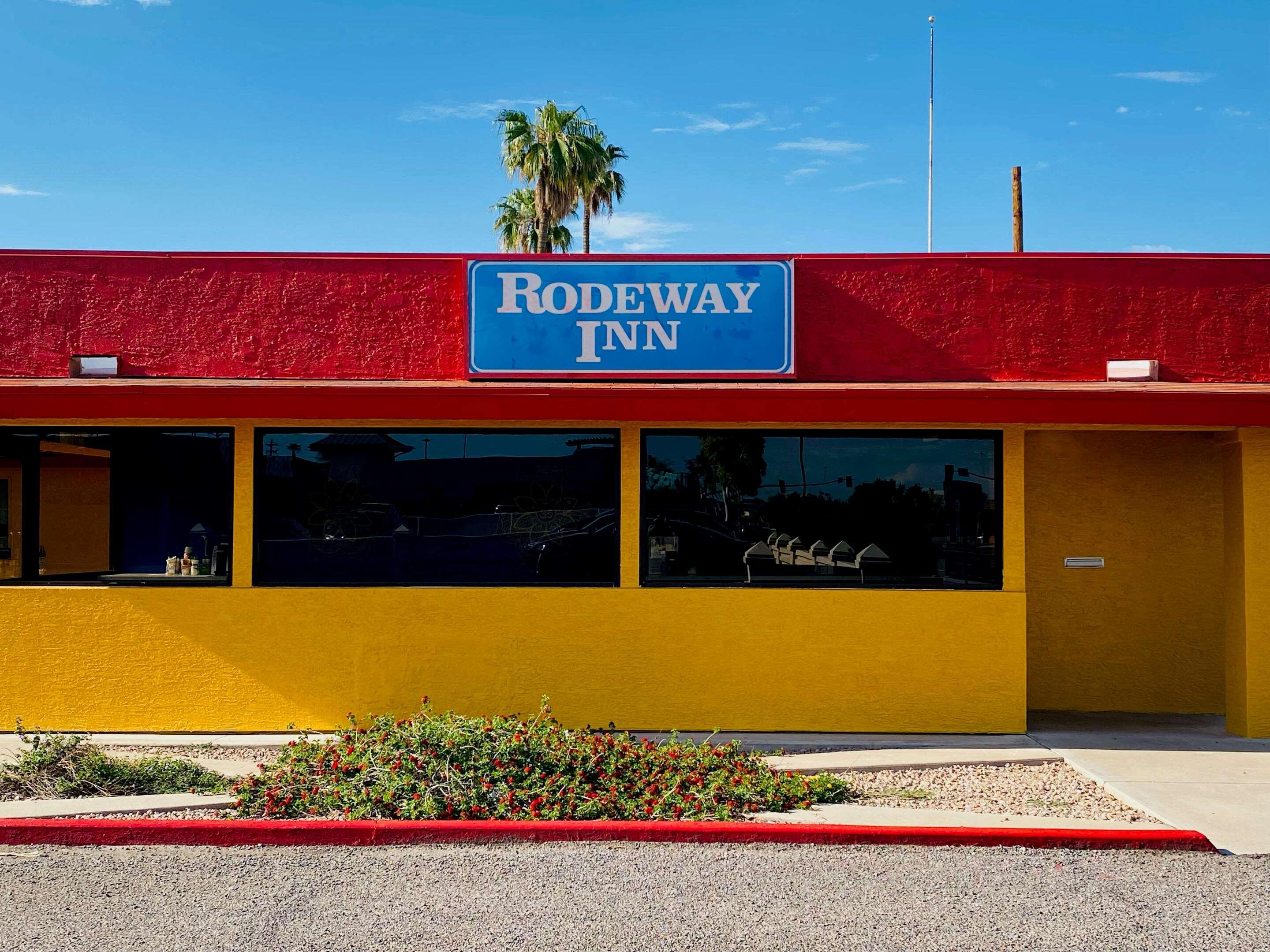 Rodeway Inn Old Town Scottsdale Bagian luar foto